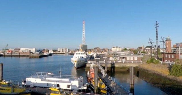 Der Hafen an der Alte Liebe und das Windsemaphor Cuxhaven