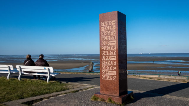 Zenneck Gedenkstein Cuxhaven Döse