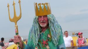 Prieltaufen in Cuxhaven – Neptun geht in den Ruhestand